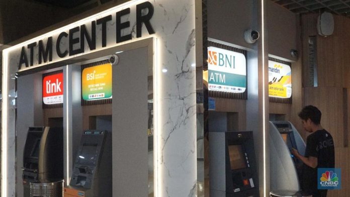 ATM Ketelan? Jangan Langsung Panik, Lakukan Ini!
