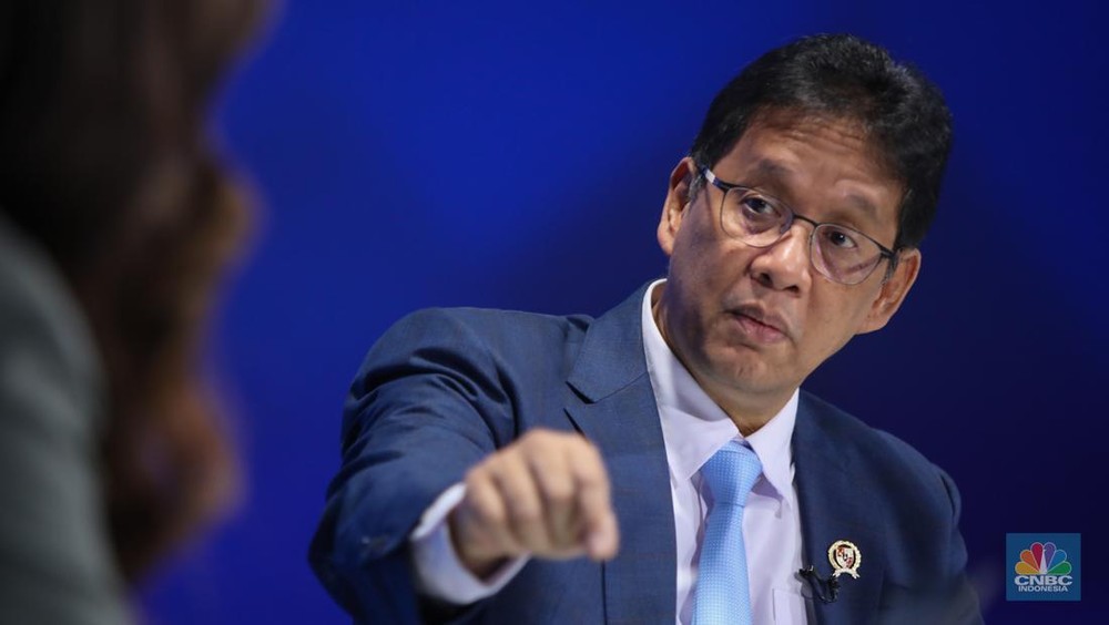 IHSG Terbang Tinggi Menuju 36.000? Ini Kata Menteri Keuangan!