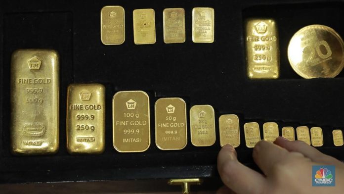 Trump Umumkan Hal Tak Terduga, Harga Emas Langsung Bereaksi!