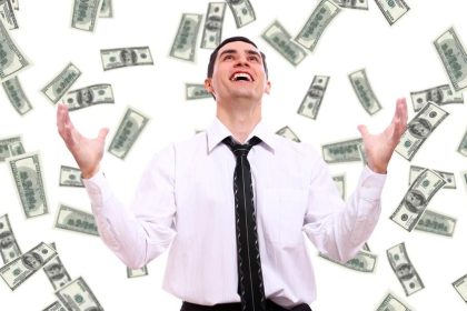 Kerja 3 Hari Sepekan Pria Ini Raup Miliaran Rupiah