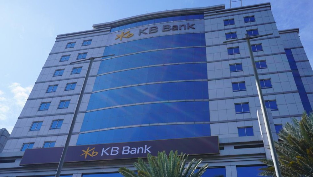 OJK Buka Suara Soal PHK Ratusan Karyawan KB Bank