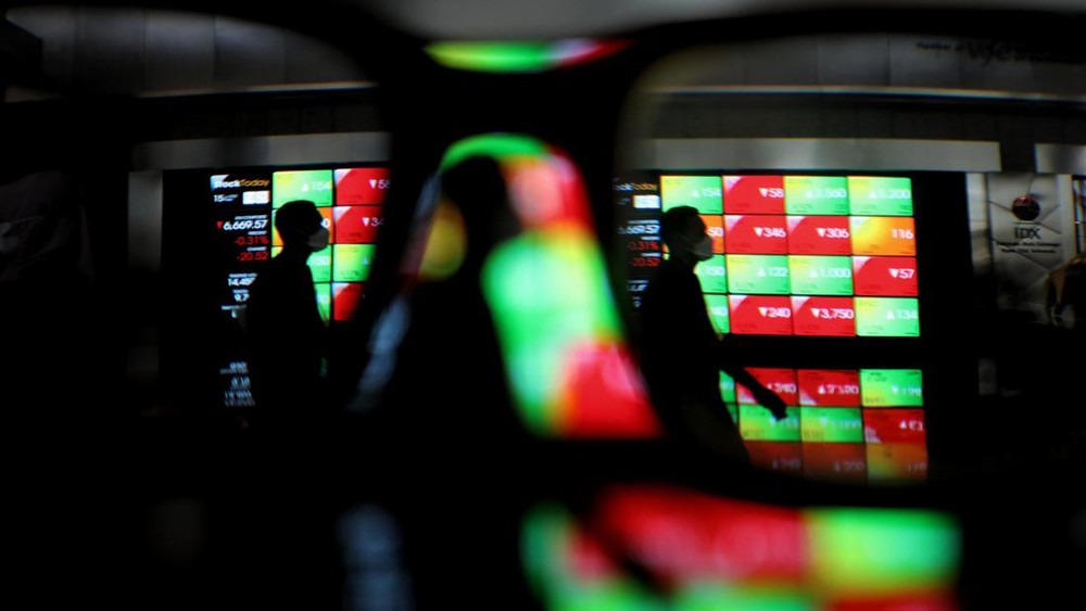 Saham Raksasa Dilepas Asing IHSG Terjun Bebas