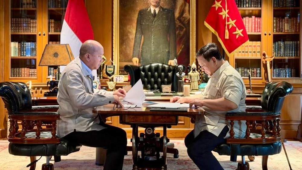 BUMN Cetak Rekor Profit Prabowo Beri Bintang