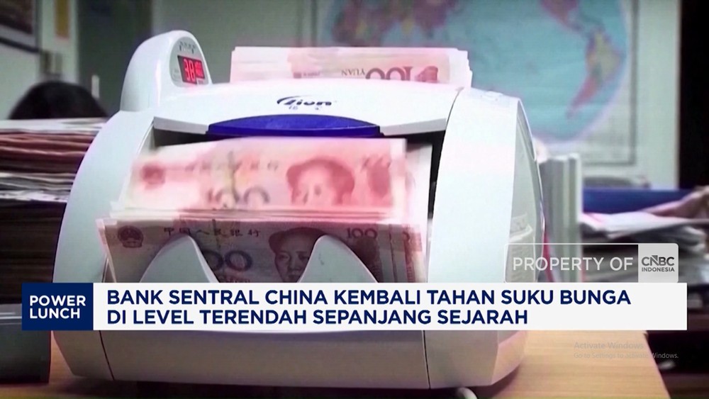 China Kunci Suku Bunga Dunia Mengamati