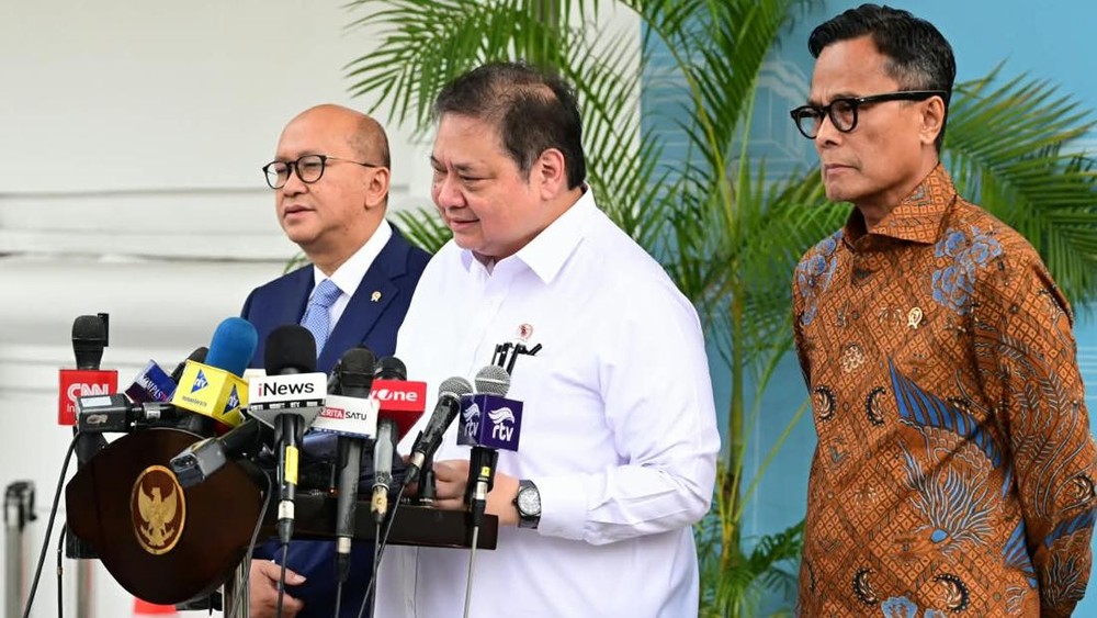 Rupiah Terancam Tembus Rp18000 Ini Strateginya