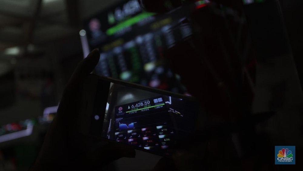 IHSG Merosot Tajam Asing Malah Borong Saham Ini